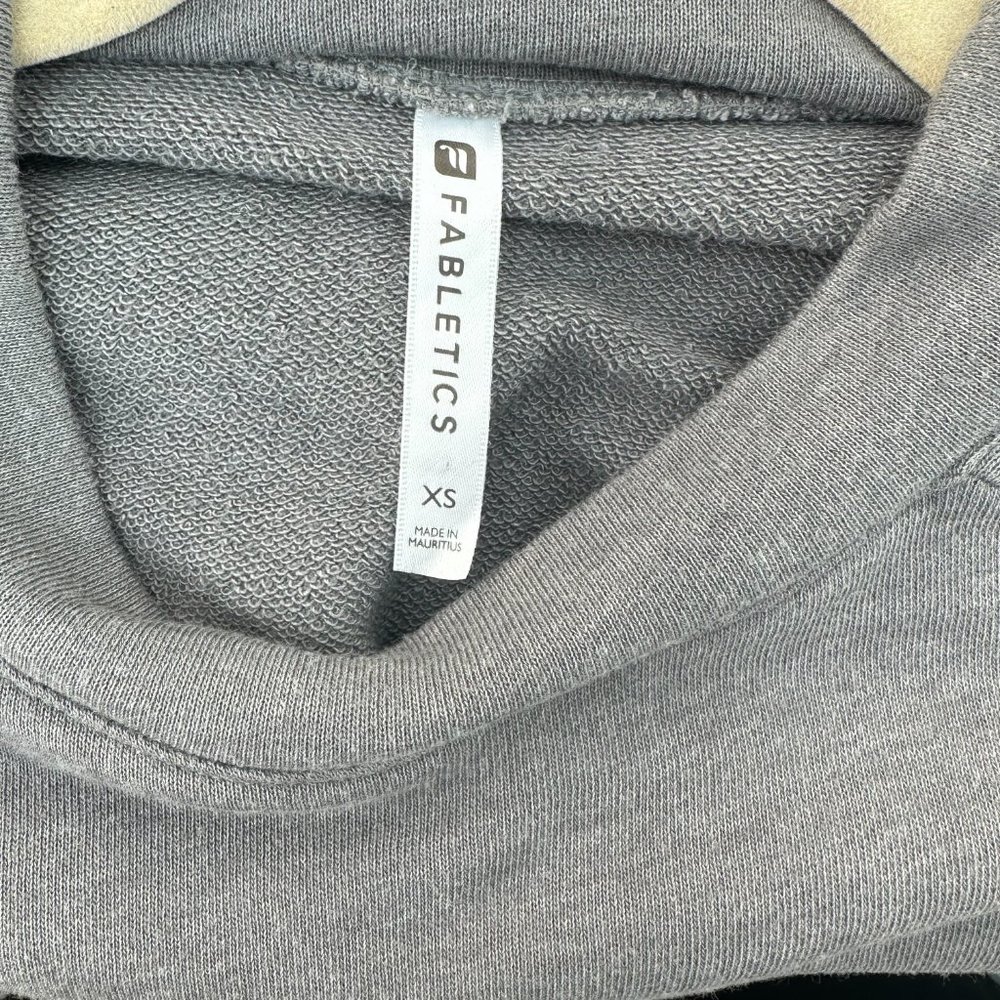 Nwot - Fabletics Gray Knit Pullover Sweatshirt - … - image 3